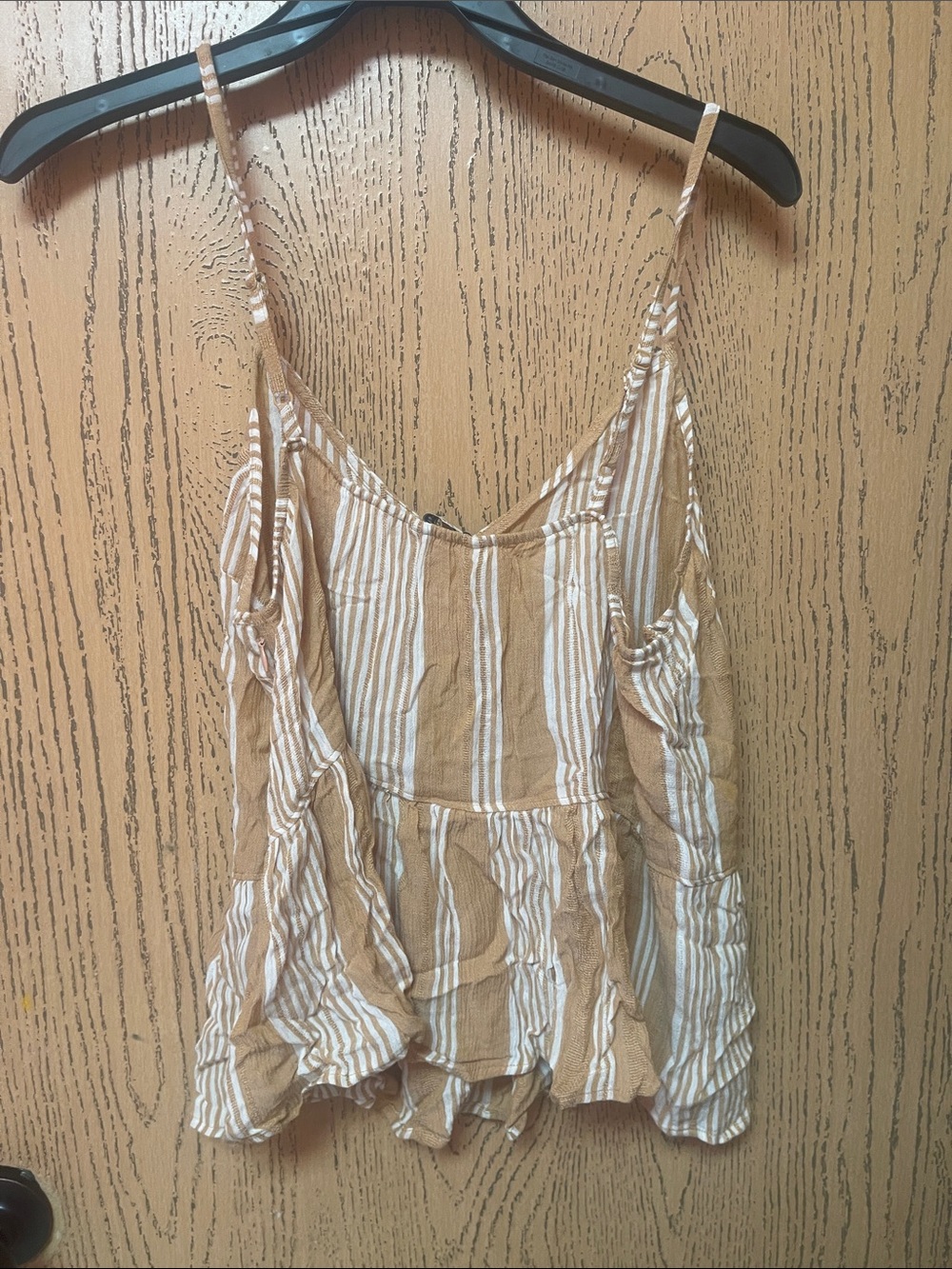American Eagle Tan and White Striped Sleeveless Cami - Picture 4 of 4